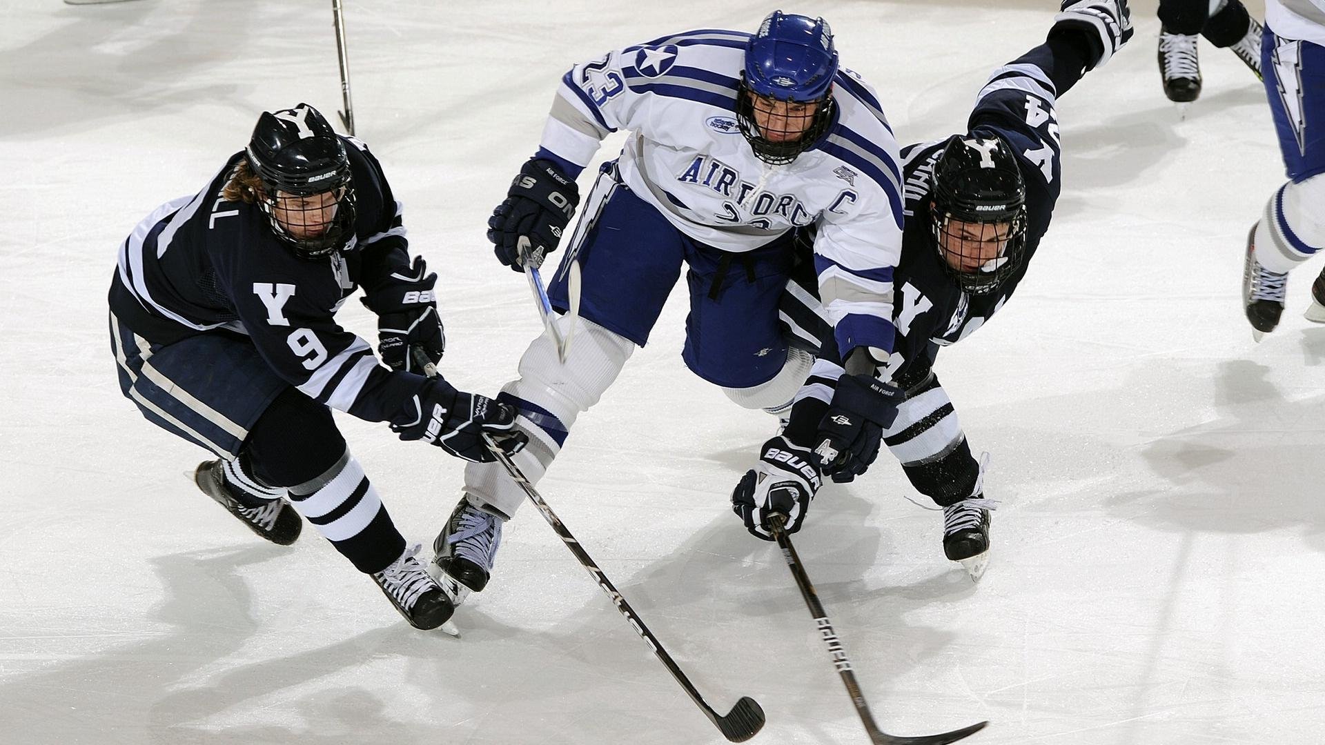 MILANSPORT下载-青年球员成长迅速，未来足坛新星谁最耀眼，足球新生代球星